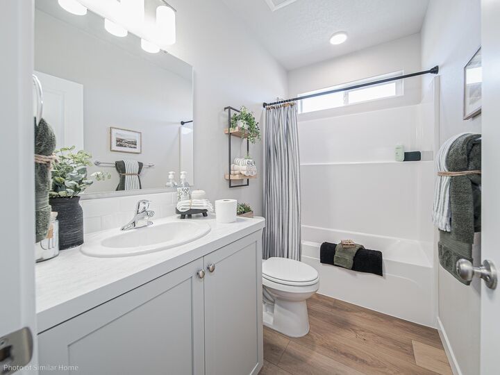 Property Photo:  5360 N Sun Beam Ln 14/1 Hudson  WA 99217 