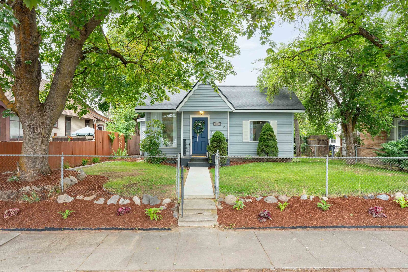 Property Photo:  4517 N Madison St  WA 99205 