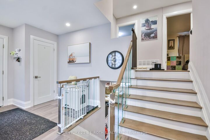 Photo de la propriété: 16 Gloria Street ON L4N 4L9