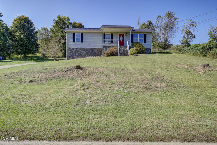 Property Photo: 185 Pates Lane TN 37743