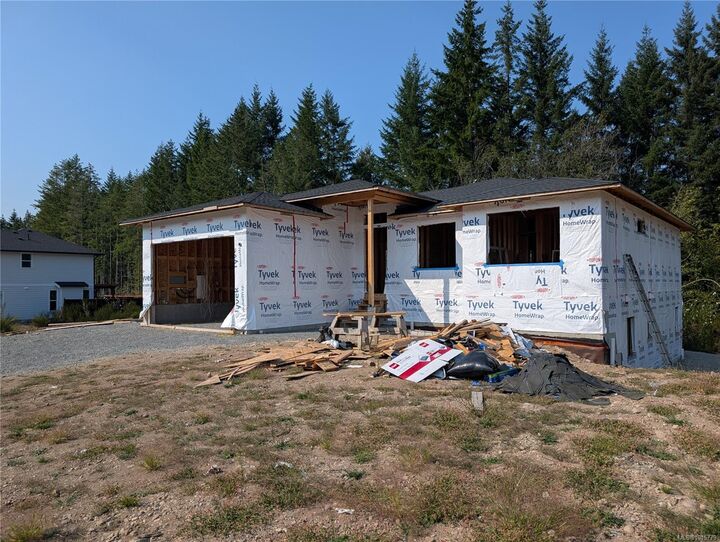 Property Photo:  149 Edgewood Dr  BC V0R 2G0 