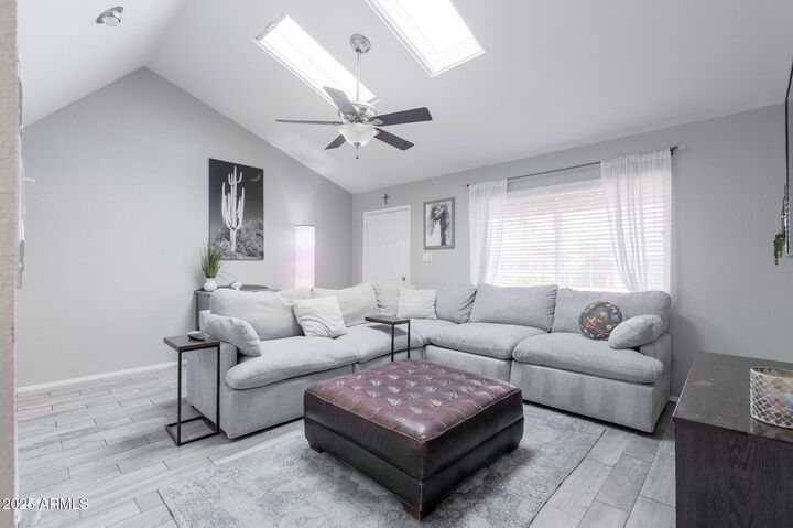 Property Photo: 7912 E Moreland Street AZ 85257