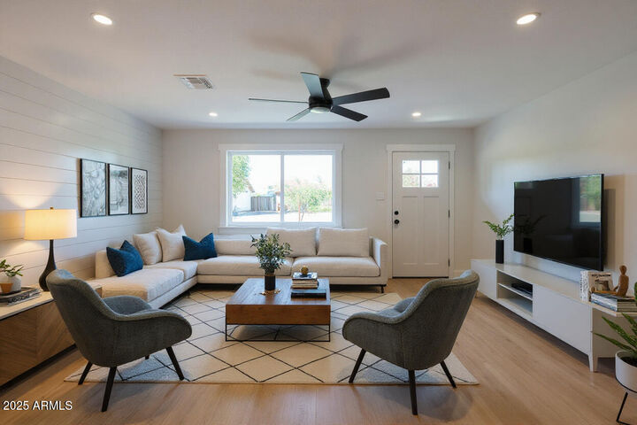 Property Photo:  6731 E Moreland Street  AZ 85257 