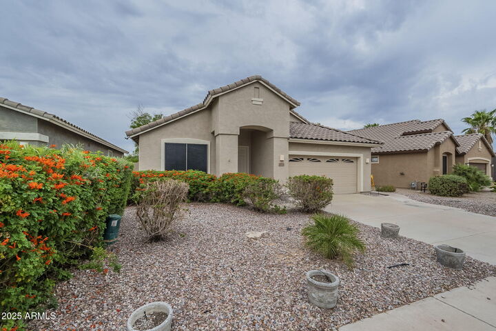 Property Photo:  29922 N Little Leaf Drive  AZ 85143 