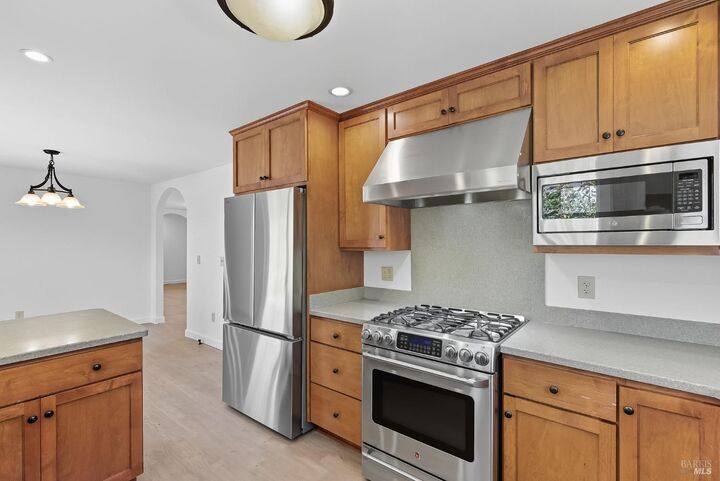 Property Photo:  817 Gromo Court  CA 95448 