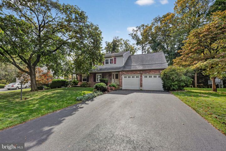 Property Photo:  21 Berkshire Drive  PA 19086 