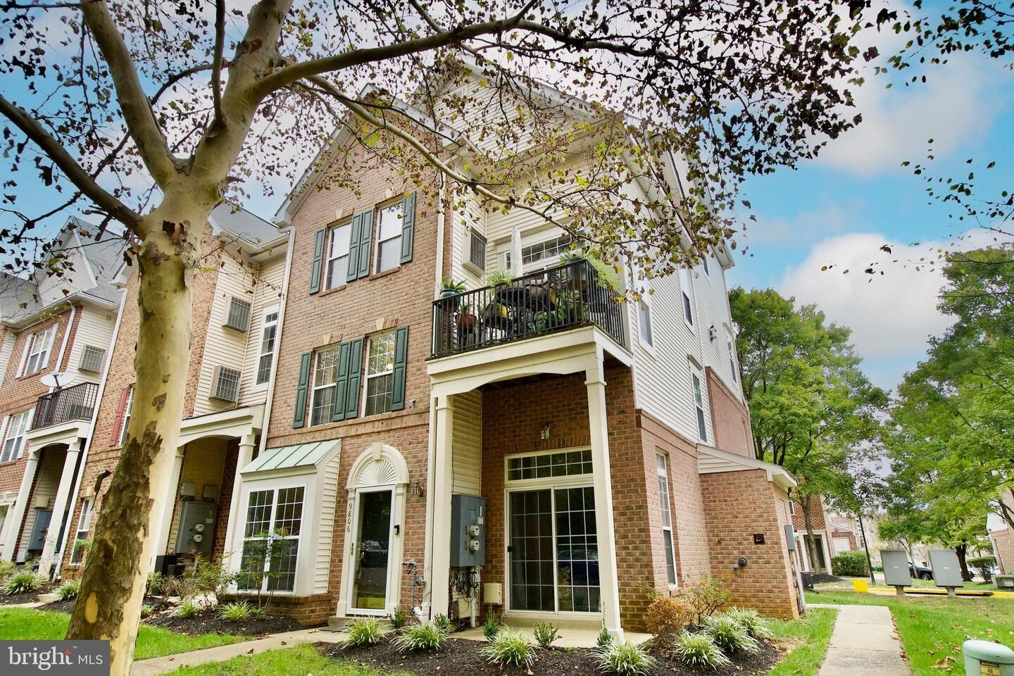 Property Photo: 9806 Spanish Oak Way 126 MD 20721