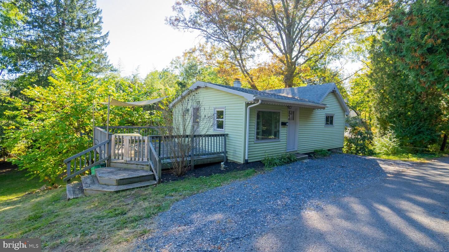 Property Photo: 402 Funk Alley PA 17053
