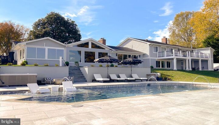 Property Photo: 23396 Esperanza Circle MD 20653