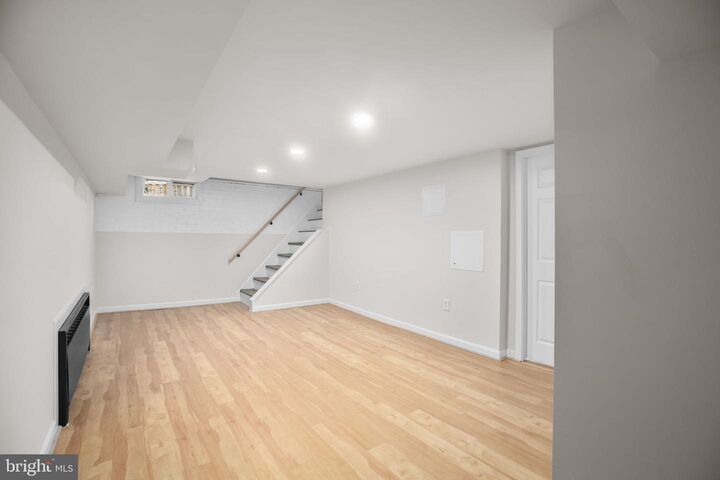 Property Photo:  905 Monument Avenue  VA 22401 