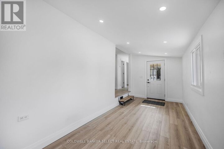 Property Photo: 338 Old Mosley Street Unit 2 ON L9Z 2H6