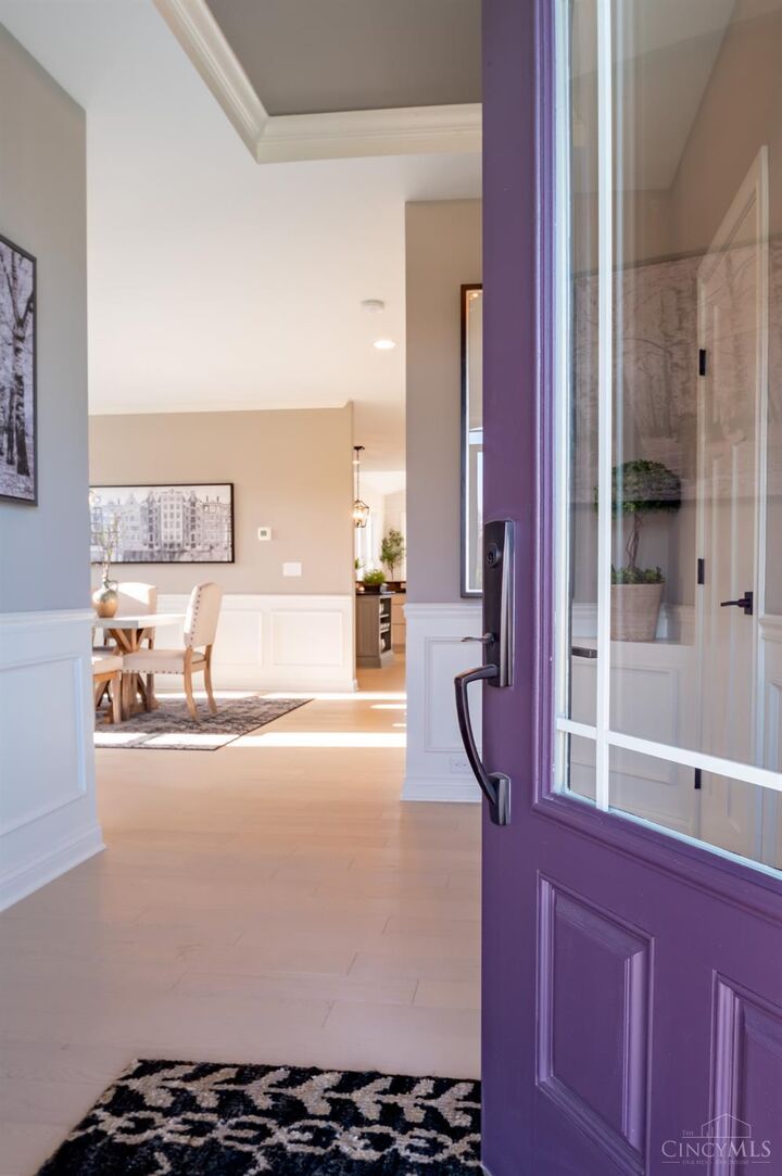 Property Photo: 1013 Prestwick Place OH 45245
