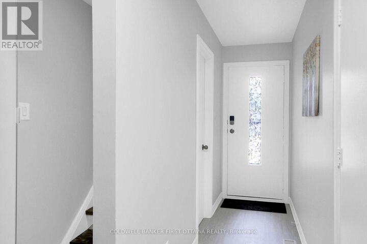 Property Photo:  1466 Foxwell Street North 28  ON K1B 5J4 