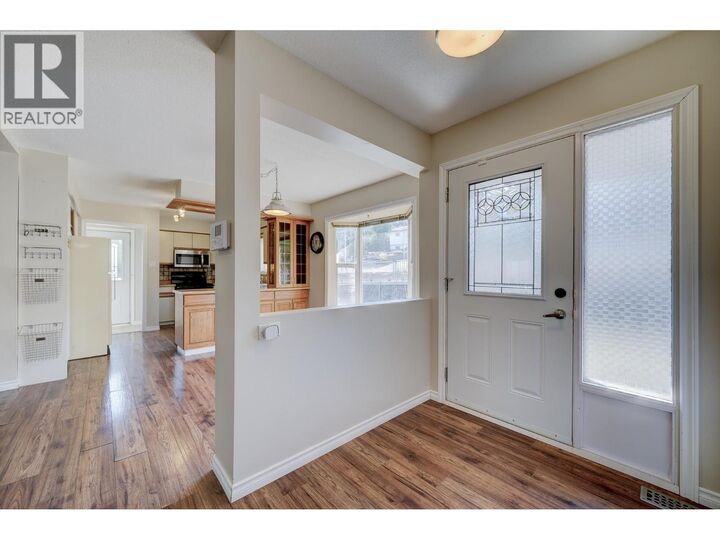 Property Photo:  880 Woodhaven Drive  BC V2B 6E5 