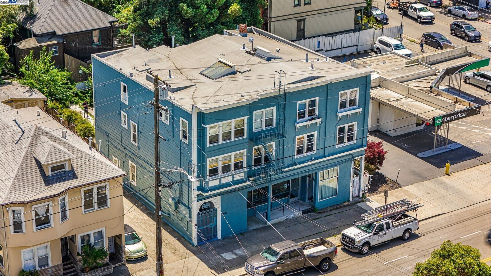 Property Photo:  2110 Ashby Ave  CA 94705 