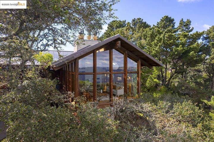 Property Photo:  100 Tres Mesas  CA 94563