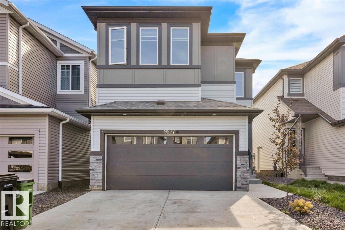 Property Photo: 9537 Carson Bend Bend SW AB T6W 5H6