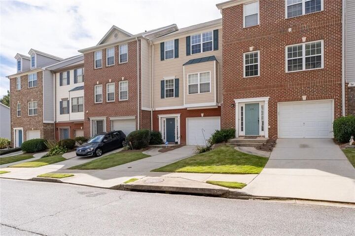 Property Photo: 532 Lantern Wood Drive GA 30079