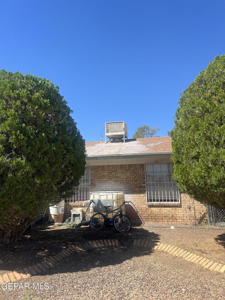 Property Photo: 1641 Henri Dunant Way TX 79936