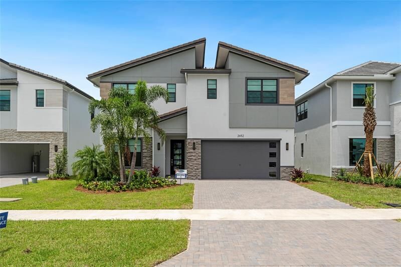 Property Photo:  2652 NW 87th Ter  FL 33024 
