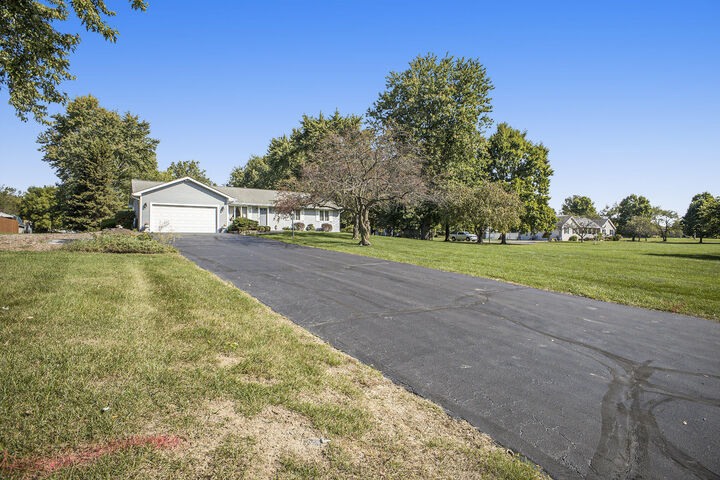 Property Photo: 3359 Blue Jay Drive IN 46383