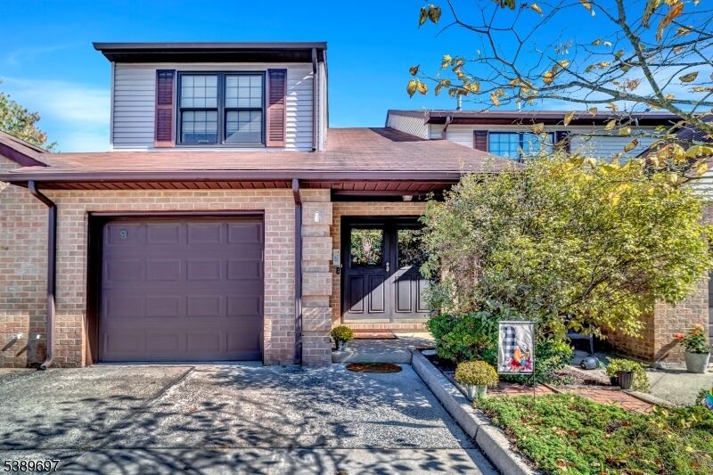 Property Photo: 9 Daniel Ct NJ 08833