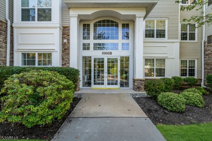 Property Photo: 5212 Chesterwood Way NJ 08873