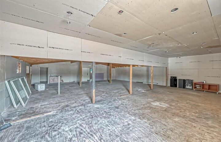 Property Photo: 5724 Cavalcade Street TX 77026