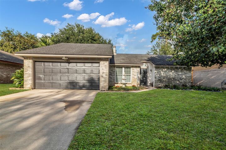Property Photo:  17306 Chapel Pine Street  TX 77379