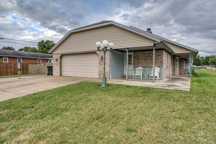 Property Photo:  300 Roosevelt Drive  IN 47620 