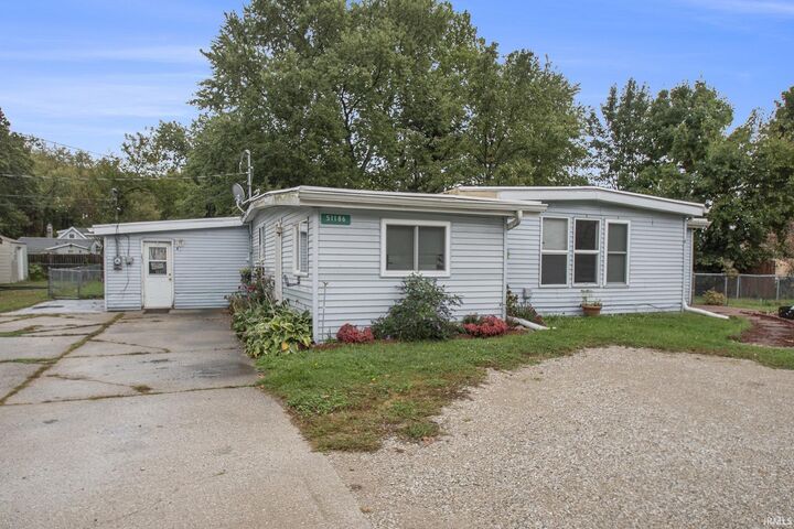 51186 State Road 19  Elkhart IN 46514-6106 photo