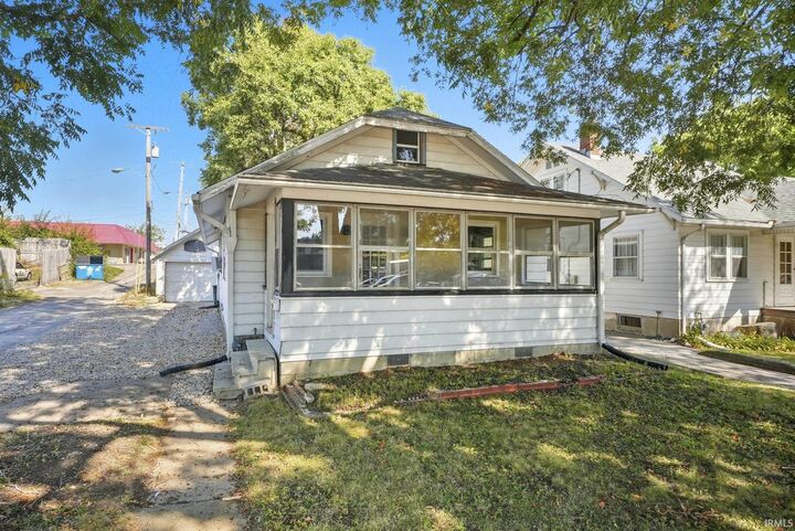 Property Photo:  317 Dunnwood Drive  IN 46805 