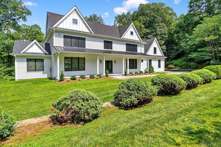 Property Photo:  9 Flanders Lane  NY 10567 