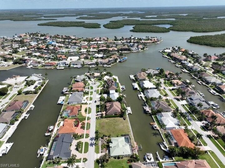 Property Photo:  131 Channel Court  FL 34145 