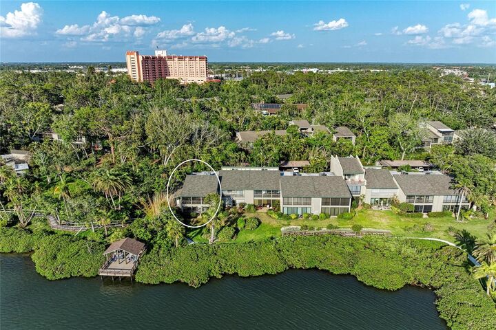 Property Photo: 1617 Bayhouse Court 121 FL 34231