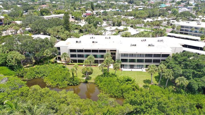 Property Photo: 225 Hourglass Way 103 FL 34242