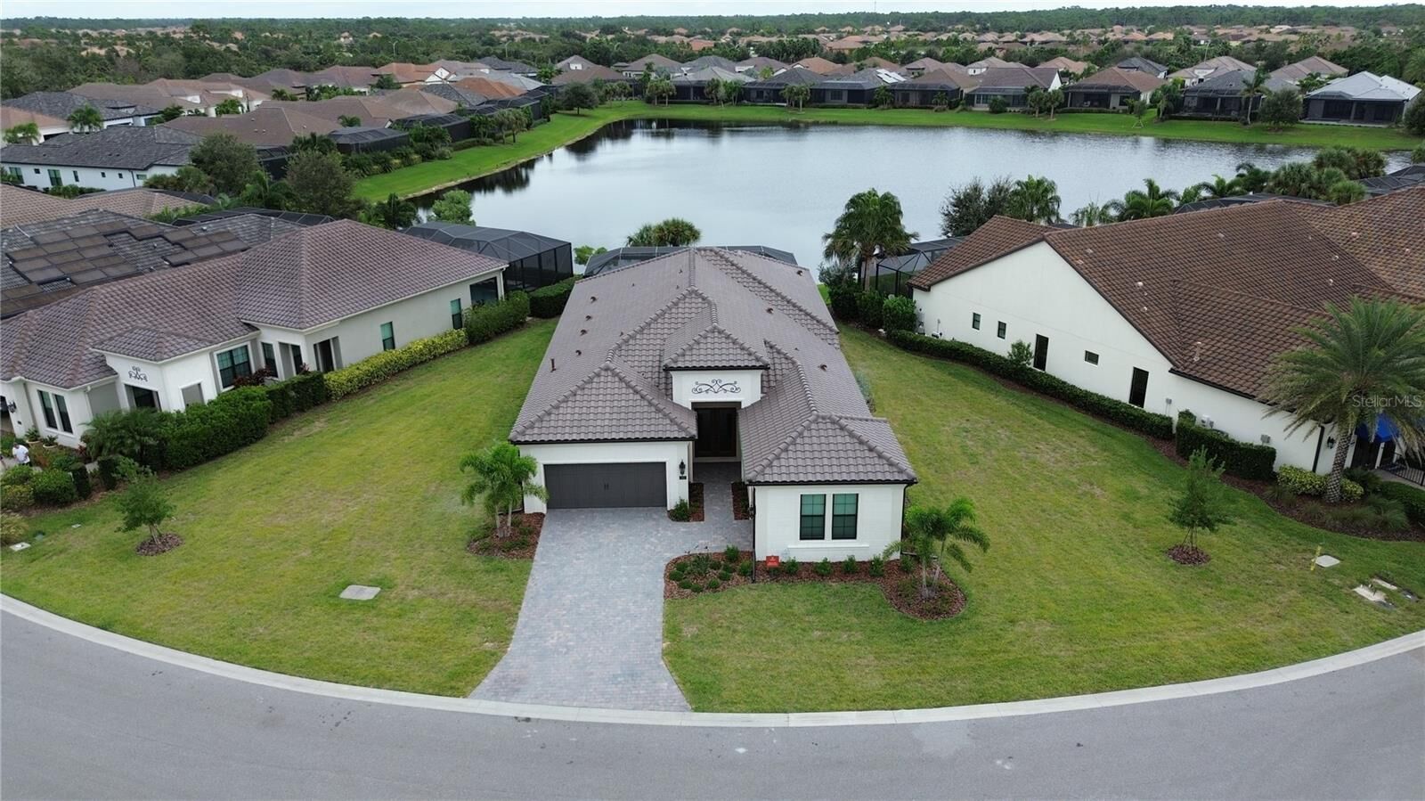 Property Photo: 320 Aria Drive FL 34275