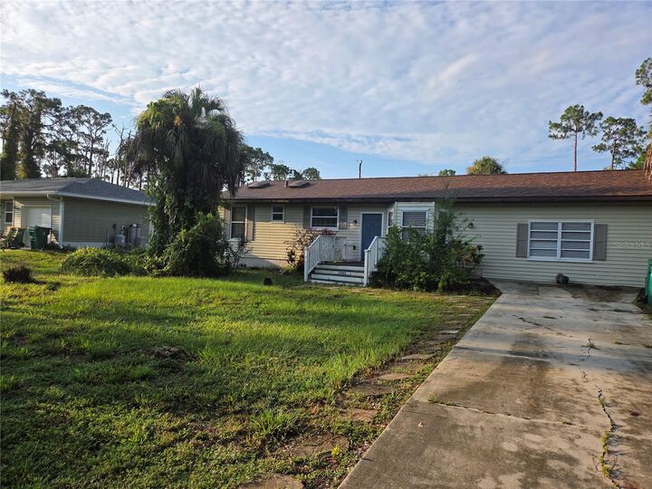 Property Photo:  17455 Masten Avenue  FL 33954 