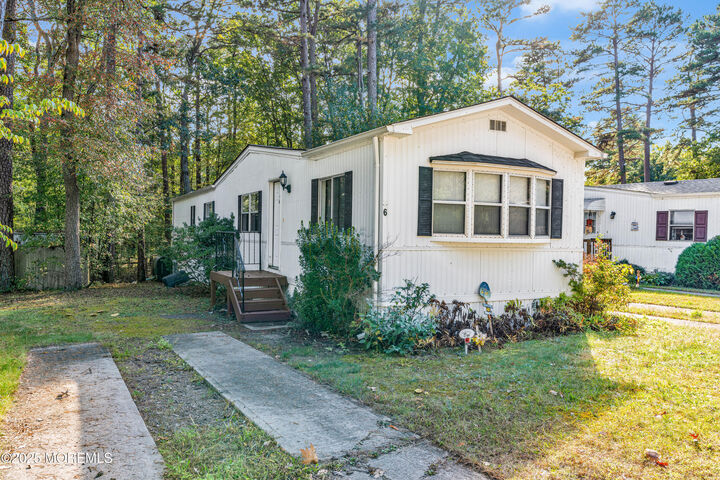 Property Photo: 6 Columbine Drive NJ 08527