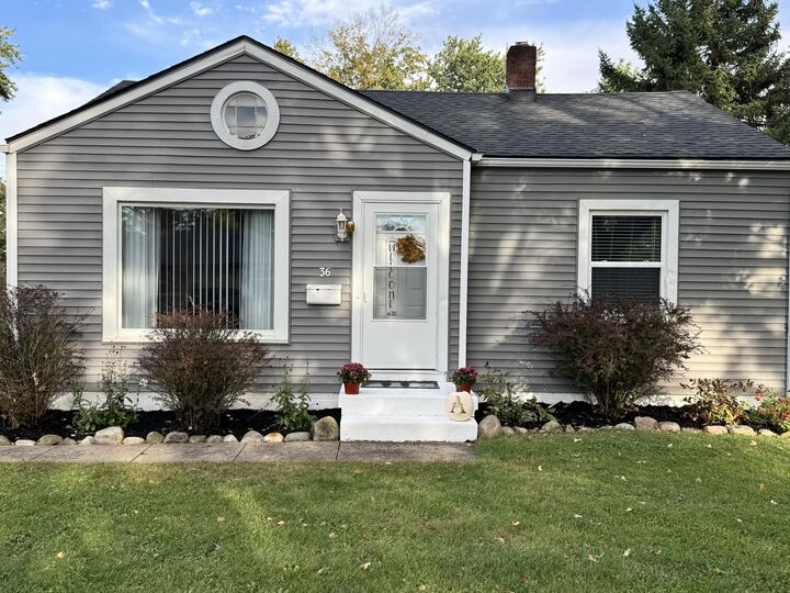 Property Photo: 36 N 21st Street N MI 49015