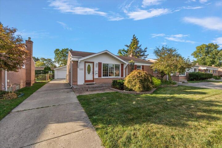 Property Photo: 32451 Sandra Lane MI 48185