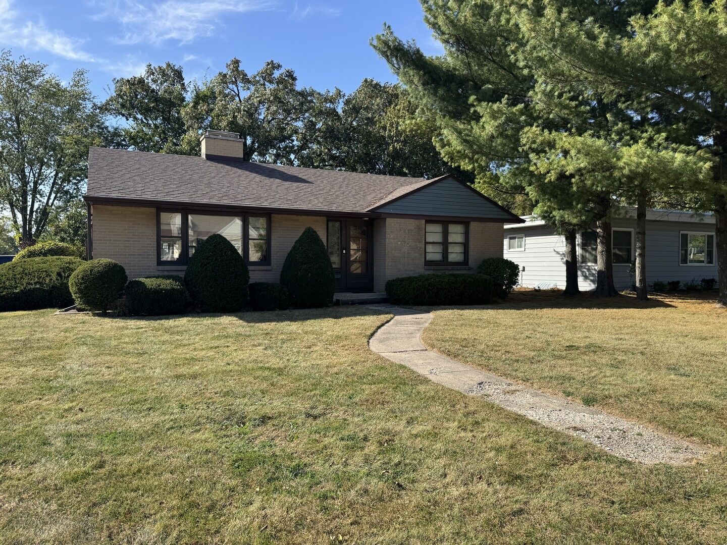 Property Photo: 700 N Garfield Street IL 60033