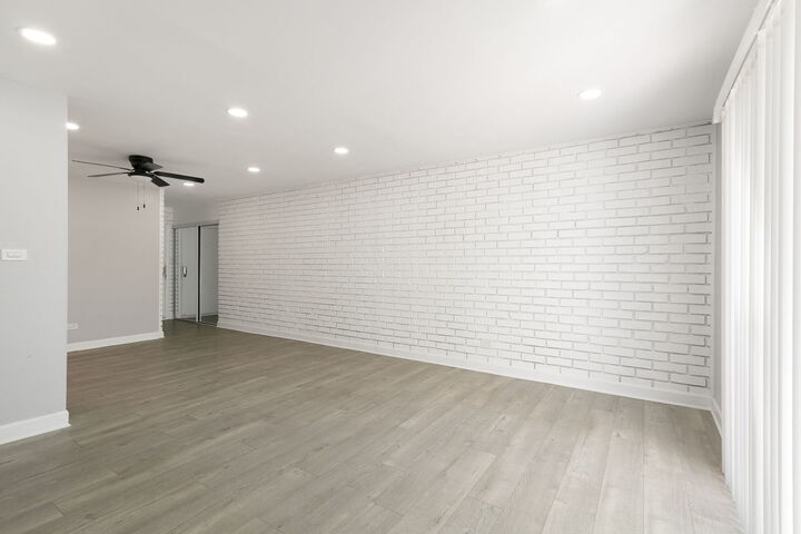 Property Photo: 17000 Novak Drive 105 IL 60429