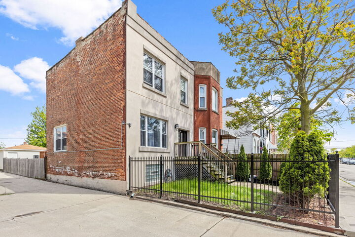 Property Photo: 4331 S Evans Avenue IL 60653