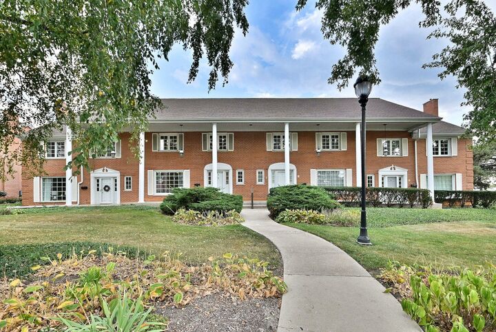 5 N Tower Road  Oak Brook IL 60523 photo