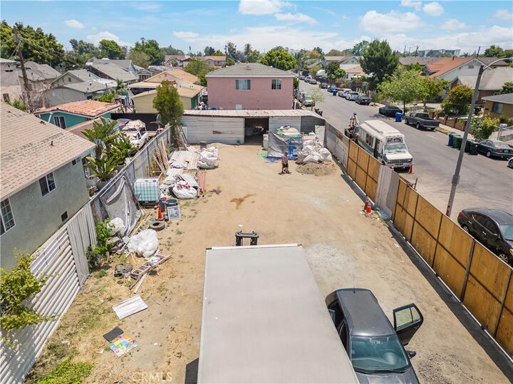 Property Photo: 1403 1403 E 42nd CA 90011