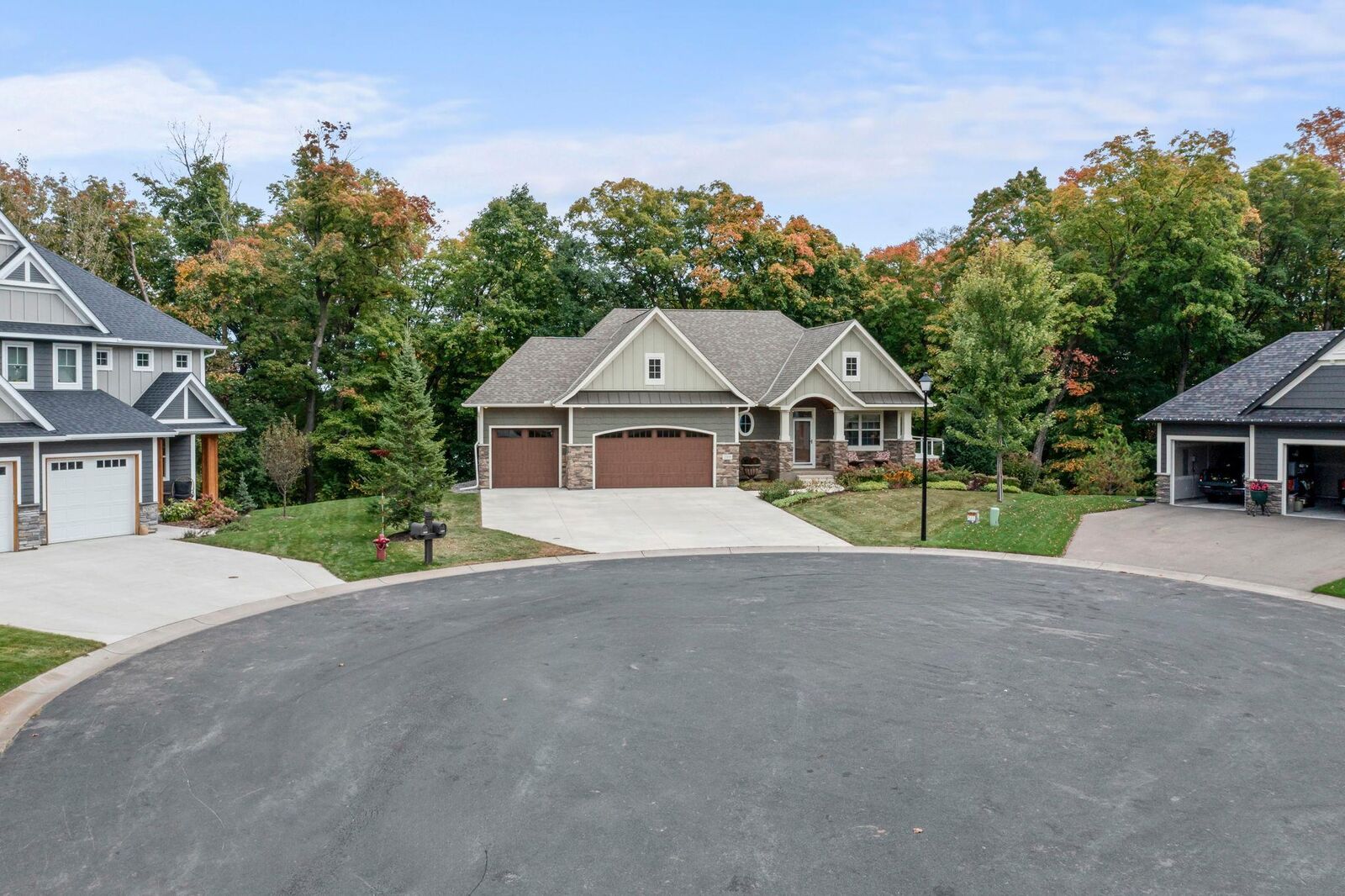 Property Photo: 2008 Little Creek Circle MN 55373