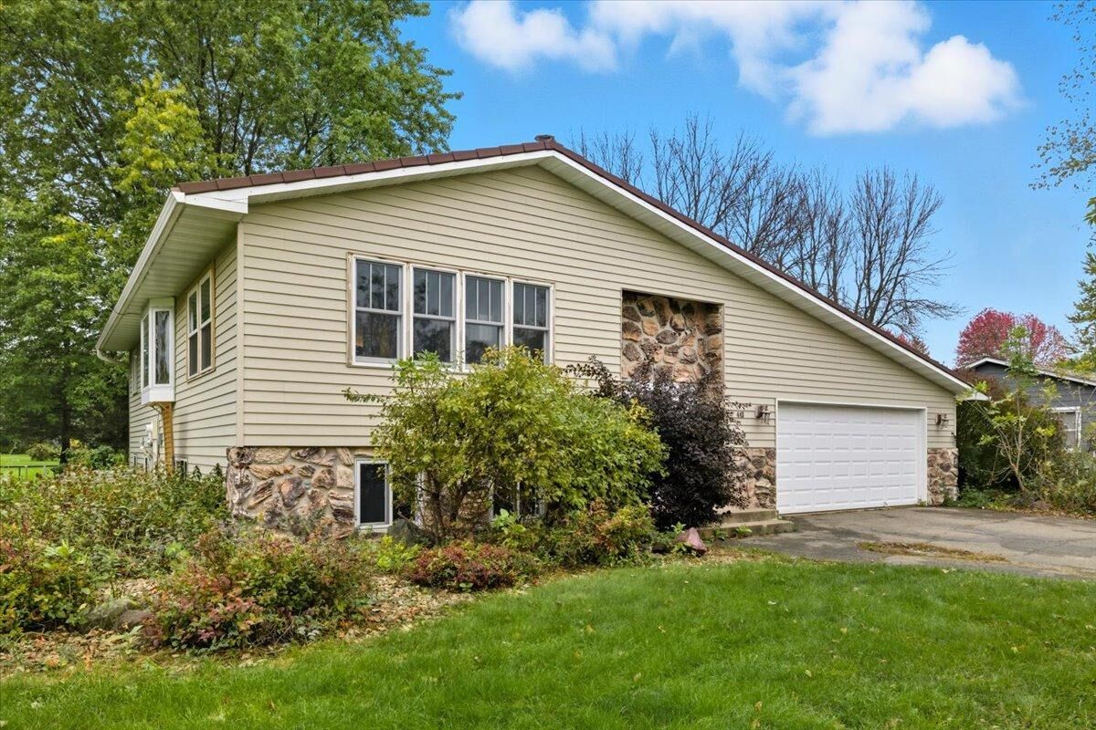 Property Photo:  443 Oak Street  WI 54028 