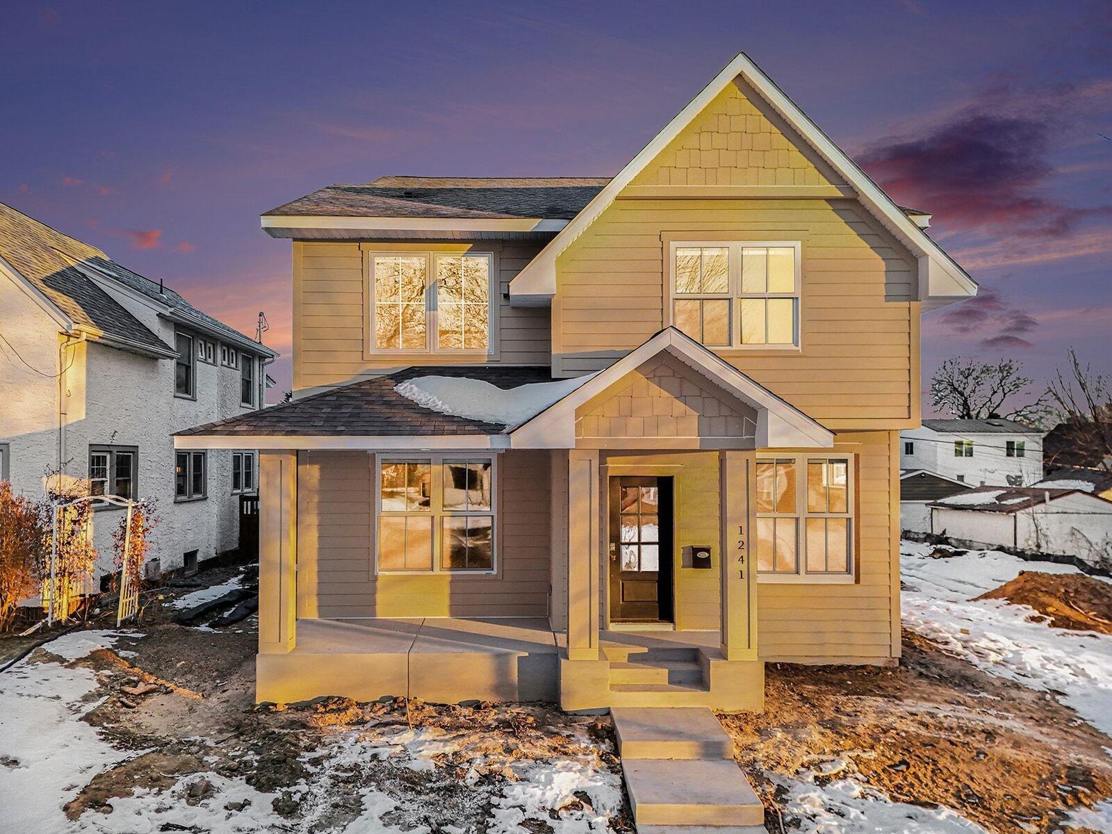 Property Photo:  1615 Stanford Avenue  MN 55105 