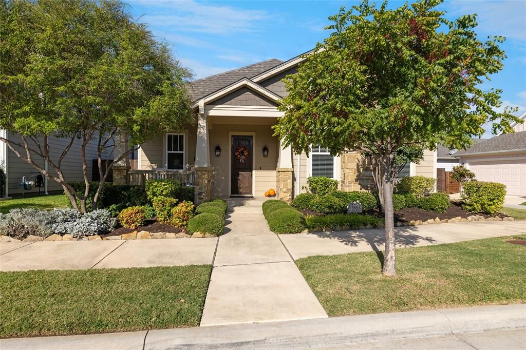 Property Photo: 6025 Kessler Drive TX 76180